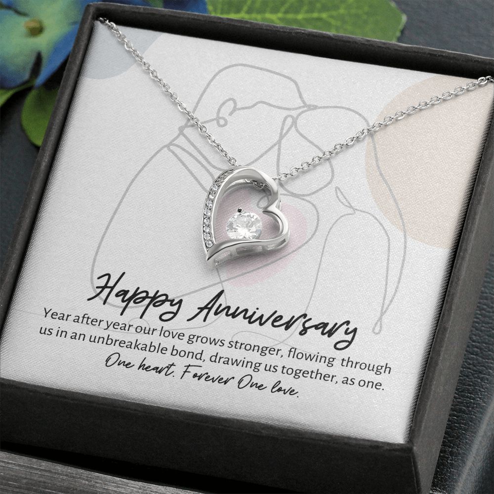 The Best 50th Wedding Anniversary Gifts | Golden Ideas for 2024